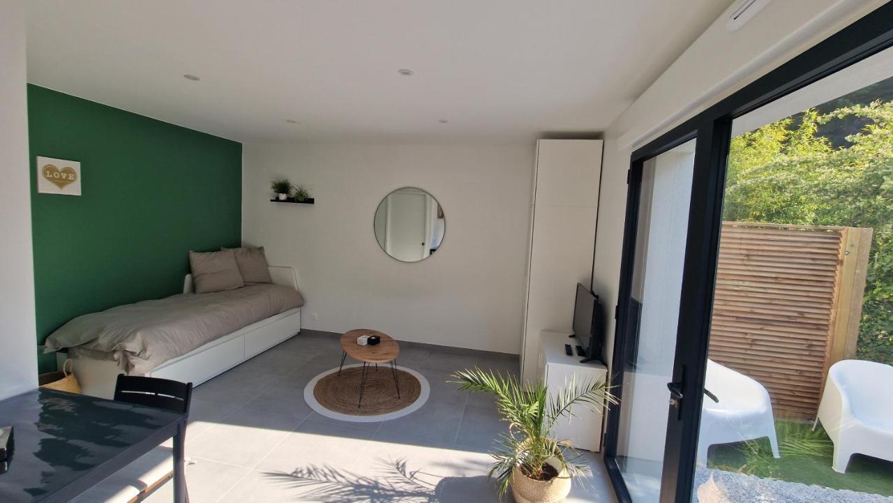 Le Patio : Studio Avec Exterieur Saint-Barthelemy-d'Anjou Exterior foto